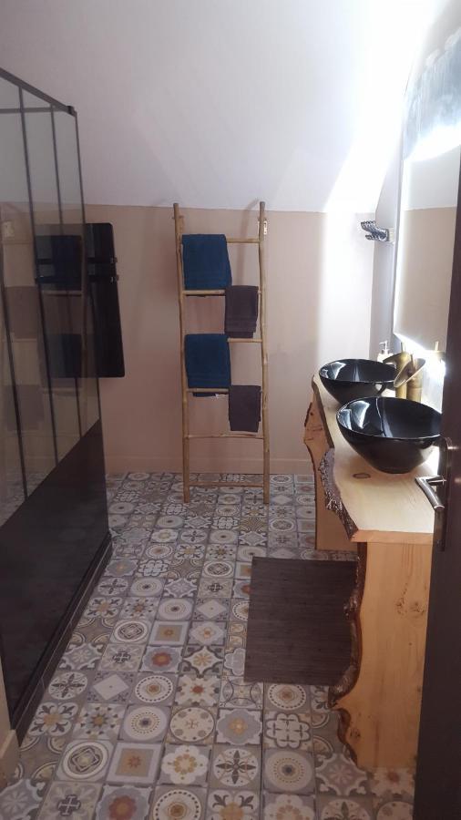 Appartement Spacieux Et Atypique 세단 외부 사진